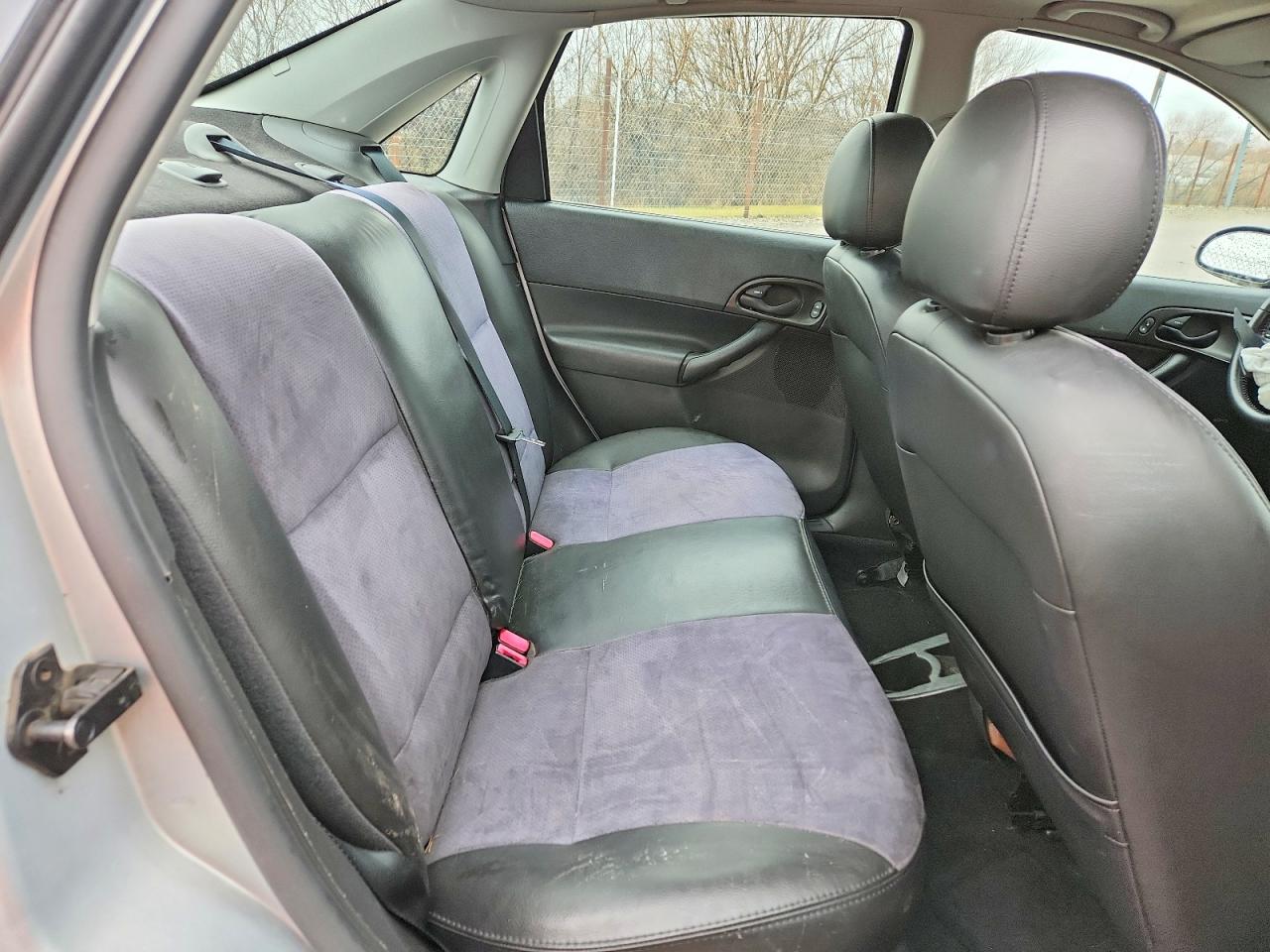 2005 FORD FOCUS ZX4 ST photo 10
