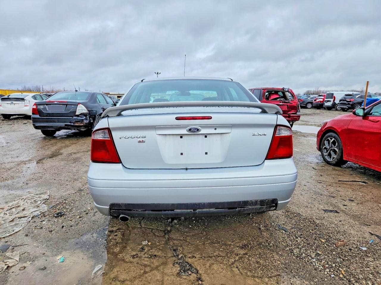2005 FORD FOCUS ZX4 ST photo 6