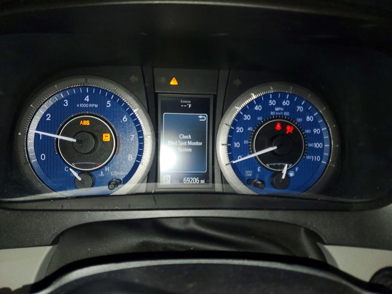 2017 TOYOTA SIENNA XLE 8-PASSENGER photo 9