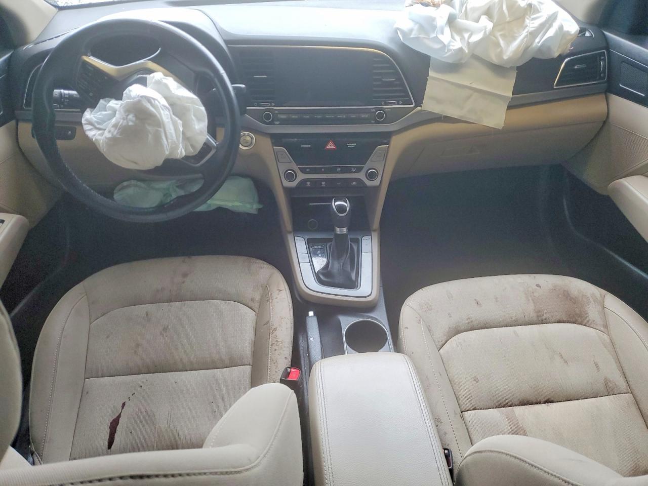 2017 HYUNDAI ELANTRA VALUE EDITION photo 8