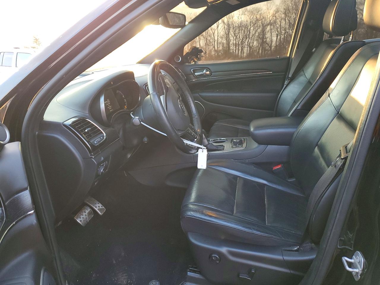 2020 JEEP GRAND CHEROKEE OVERLAND photo 7