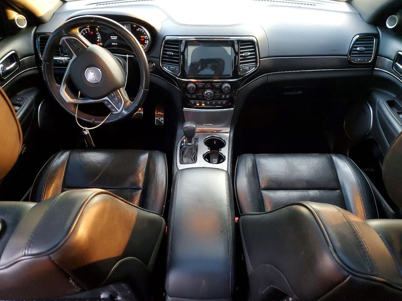 2020 JEEP GRAND CHEROKEE OVERLAND photo 8