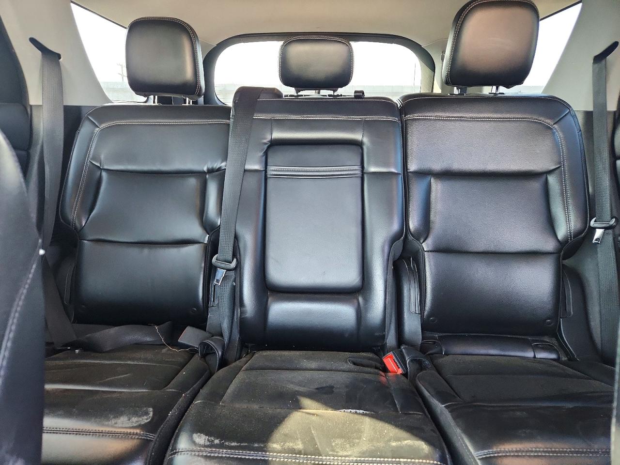 2021 FORD EXPLORER XLT photo 19