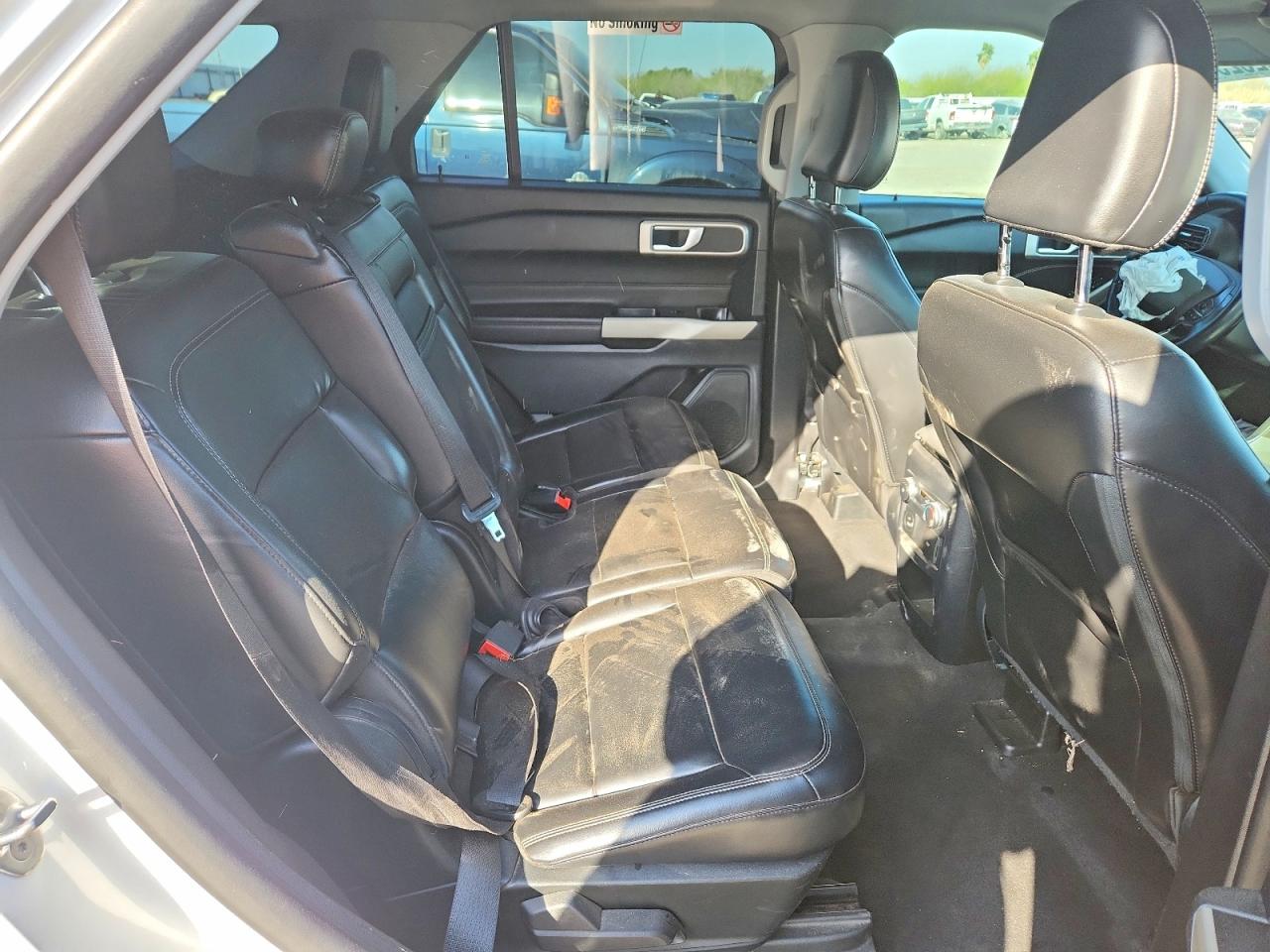 2021 FORD EXPLORER XLT photo 21