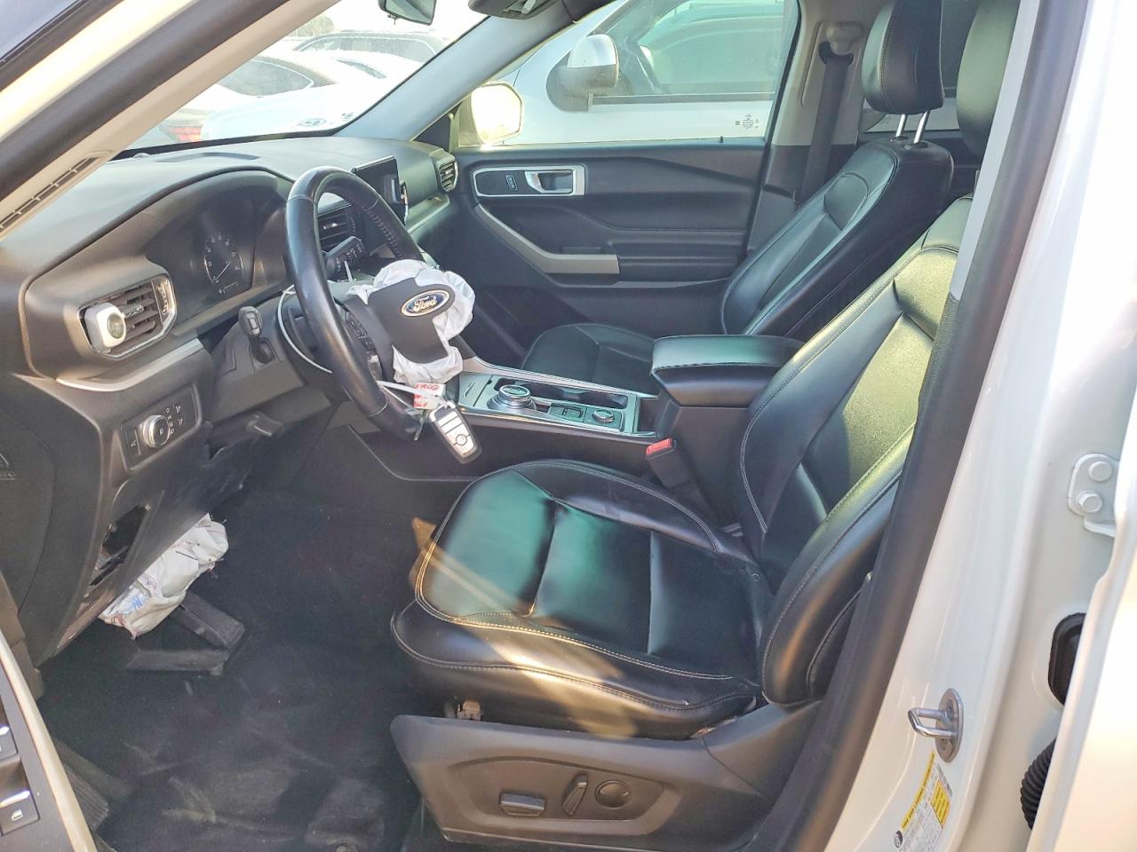 2021 FORD EXPLORER XLT photo 13