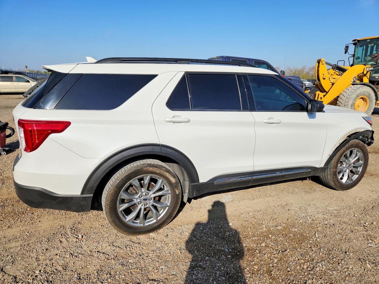 2021 FORD EXPLORER XLT photo 5