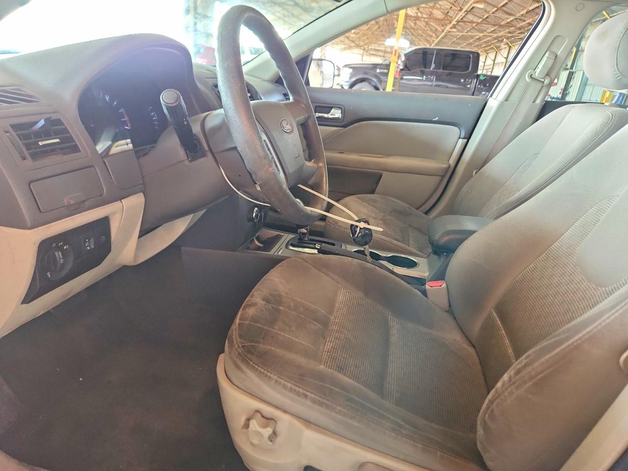 2010 FORD FUSION SE photo 13
