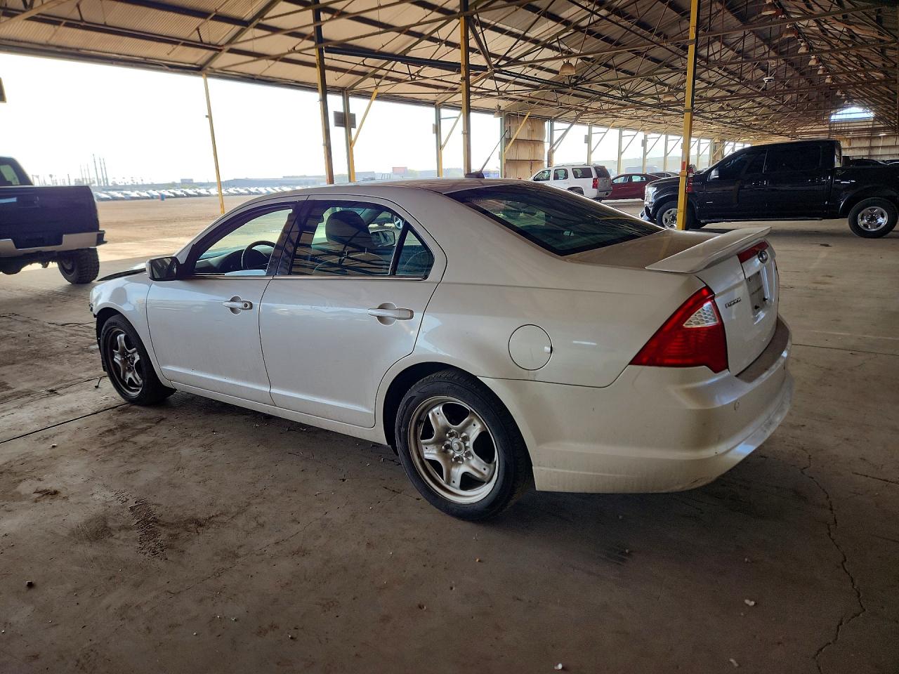 2010 FORD FUSION SE photo 3