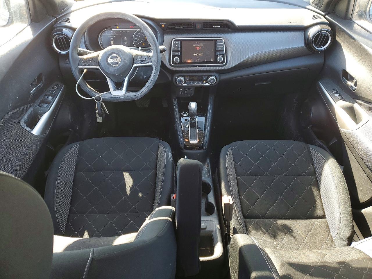 2019 NISSAN KICKS S photo 15