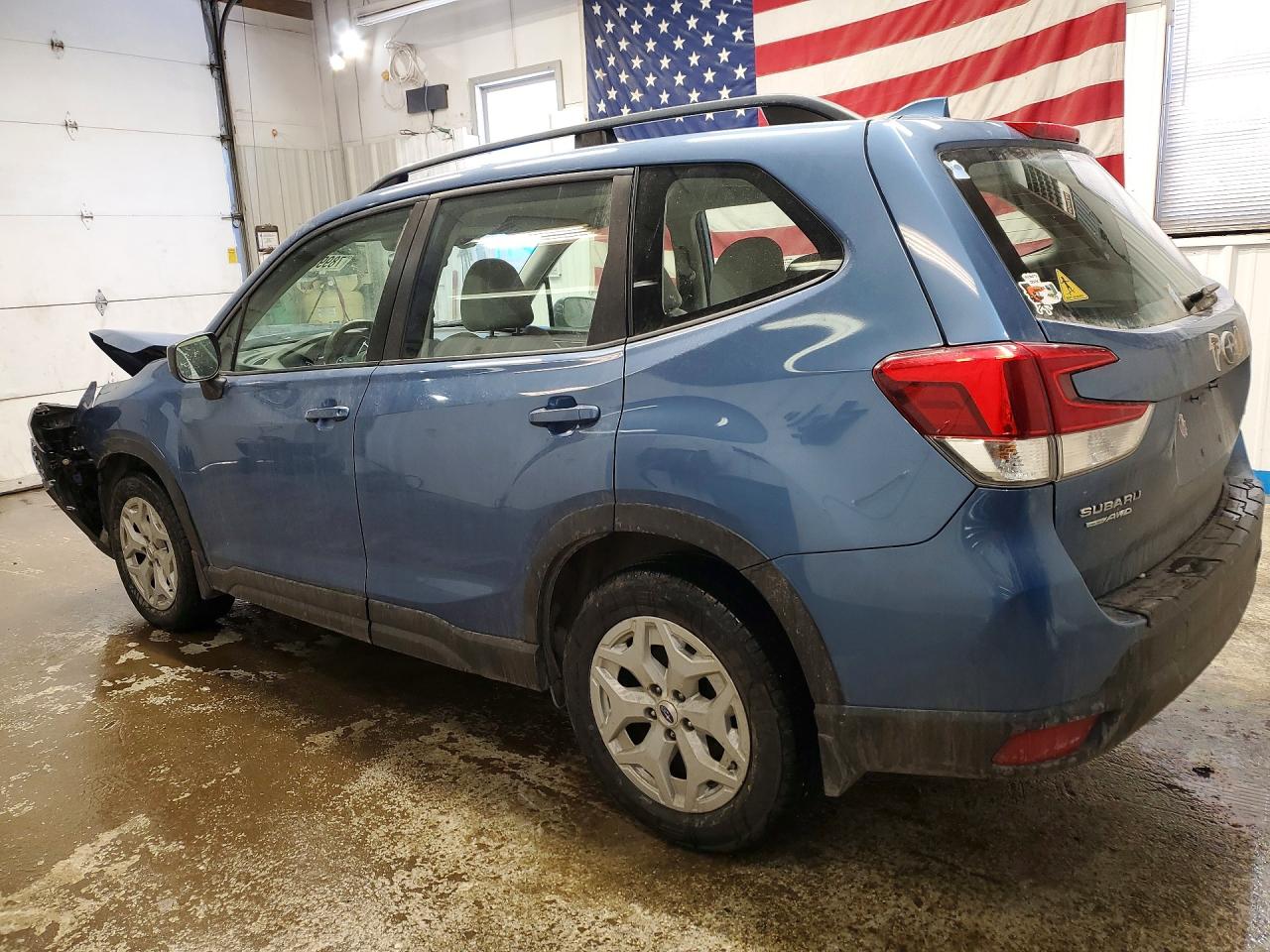 2019 SUBARU FORESTER photo 3