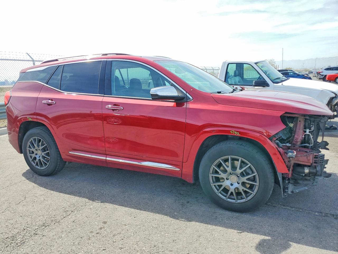 2019 GMC TERRAIN DENALI photo 7