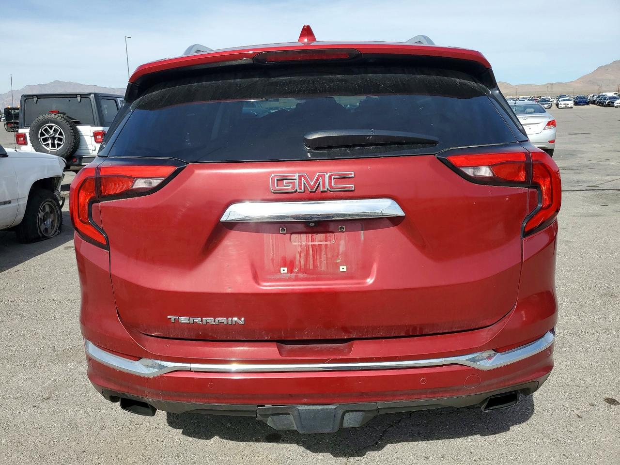 2019 GMC TERRAIN DENALI photo 11