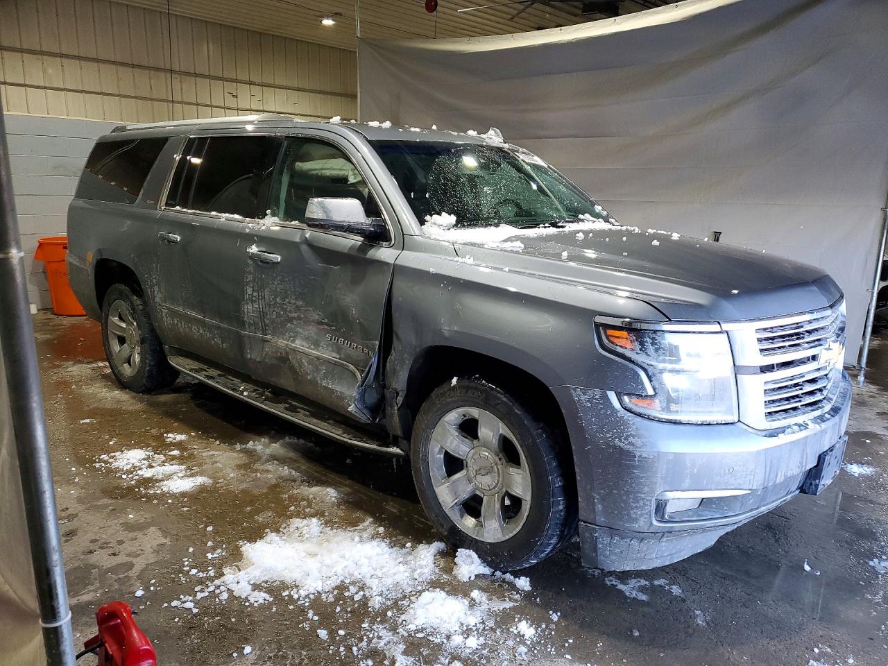 2018 CHEVROLET SUBURBAN K1500 PREMIER photo 4