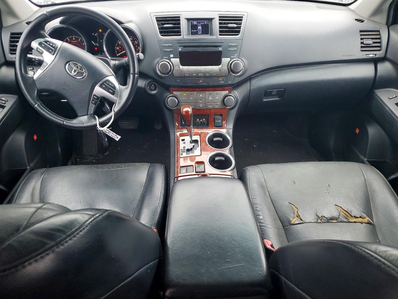 2011 TOYOTA HIGHLANDER LIMITED photo 16