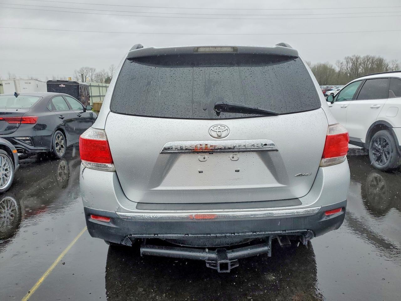 2011 TOYOTA HIGHLANDER LIMITED photo 11