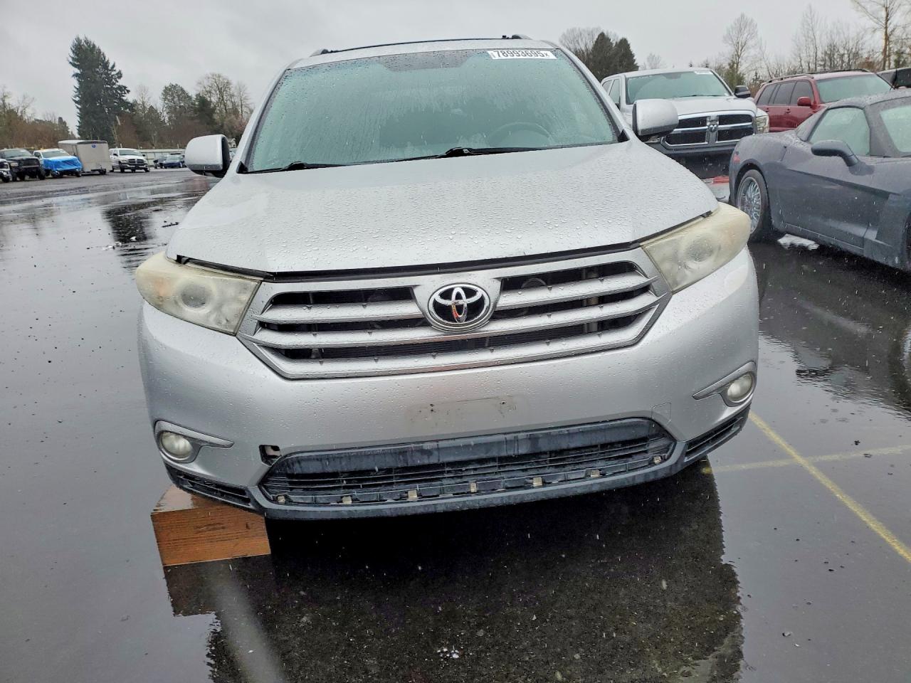 2011 TOYOTA HIGHLANDER LIMITED photo 9