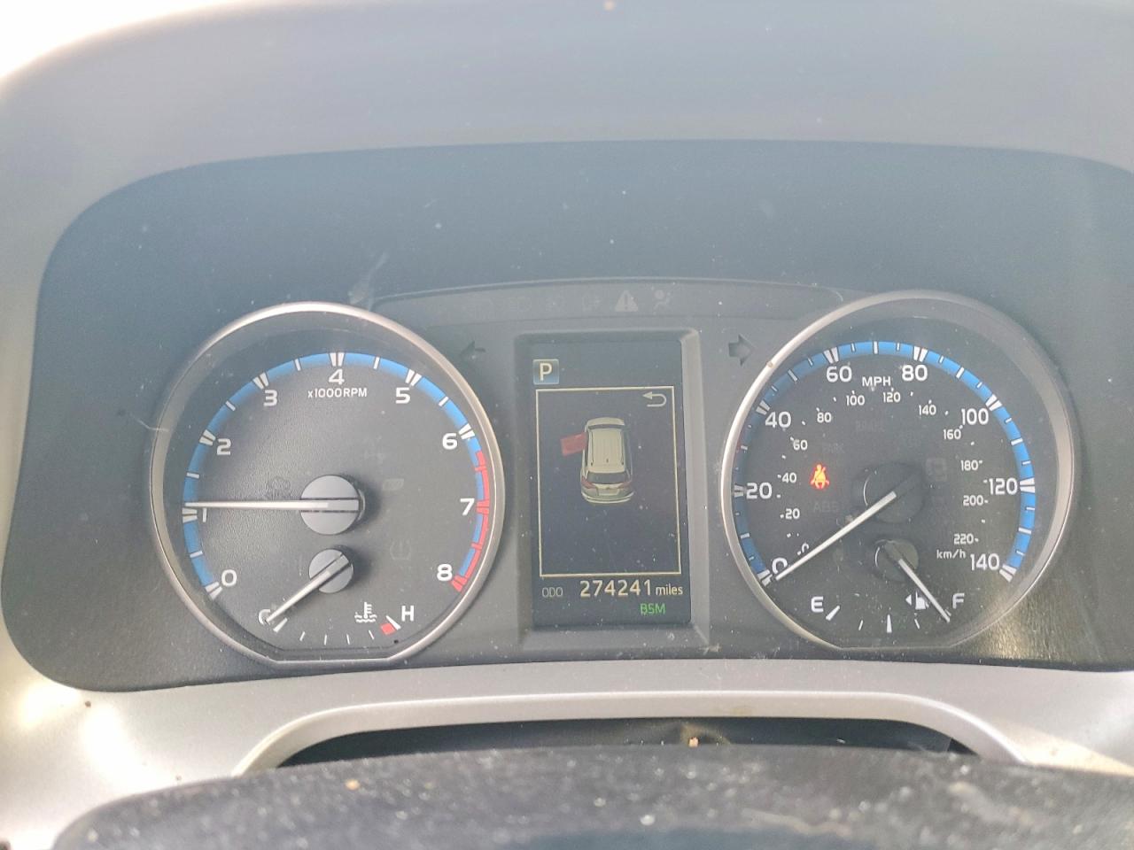 2018 TOYOTA RAV4 XLE photo 17