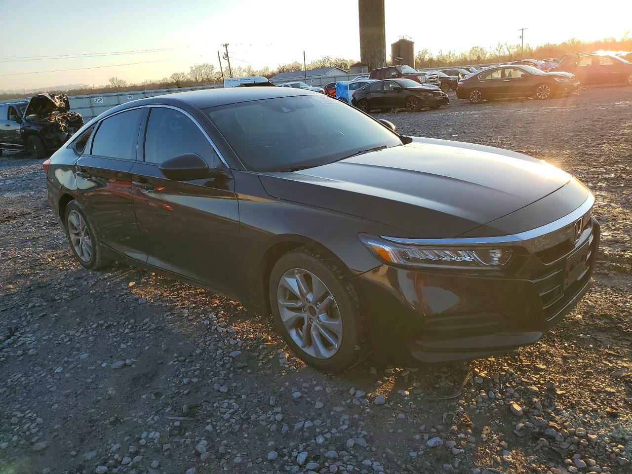 2018 HONDA ACCORD LX photo 4