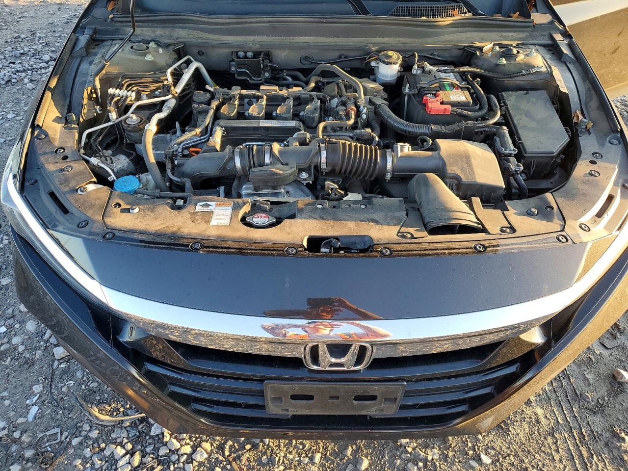 2018 HONDA ACCORD LX photo 11
