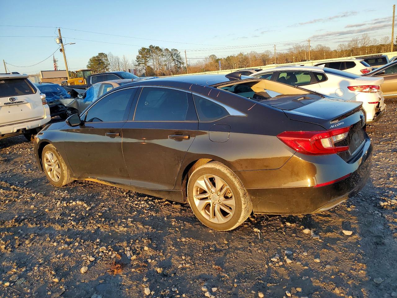 2018 HONDA ACCORD LX photo 2