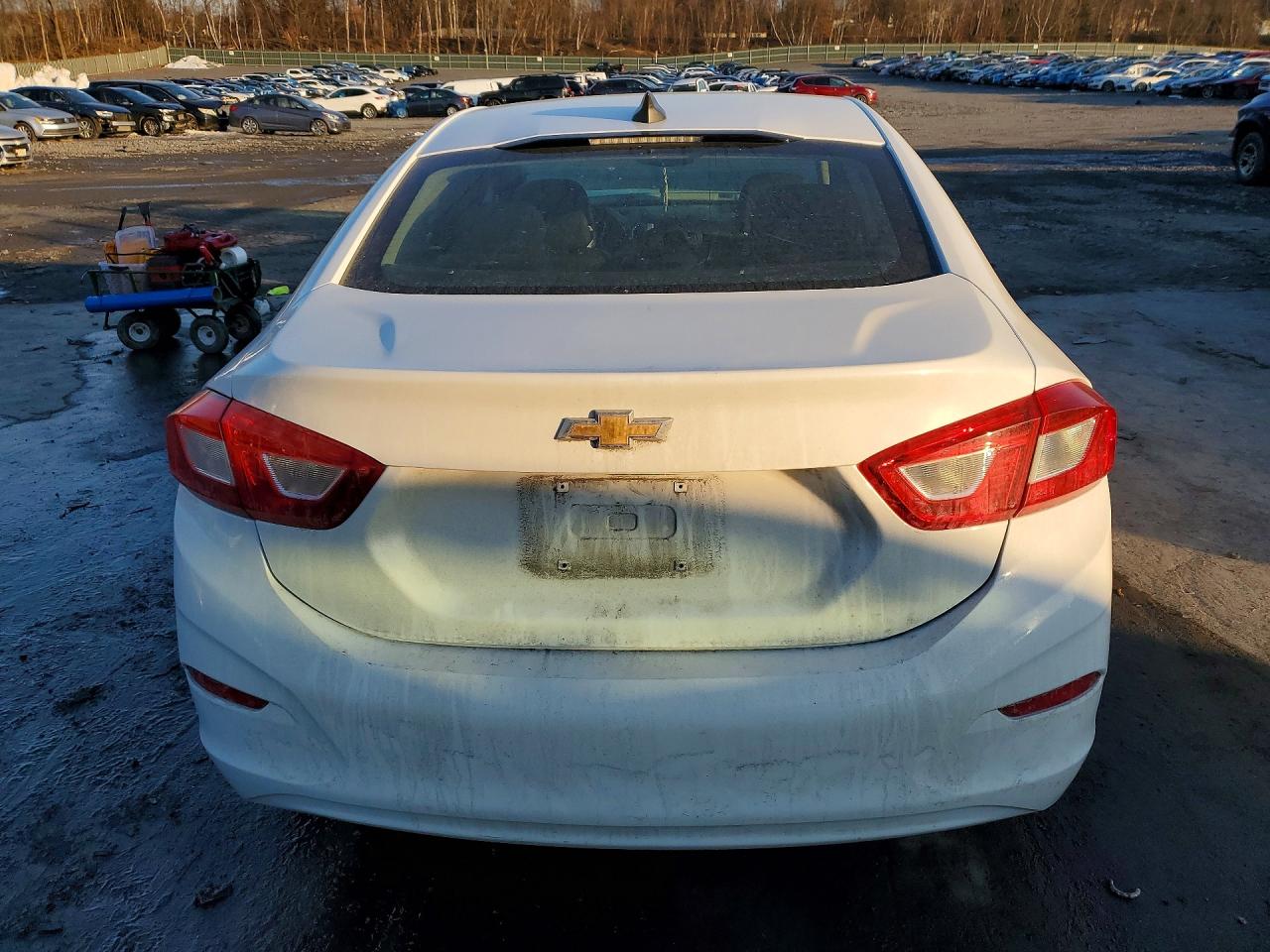 2017 CHEVROLET CRUZE LS photo 11