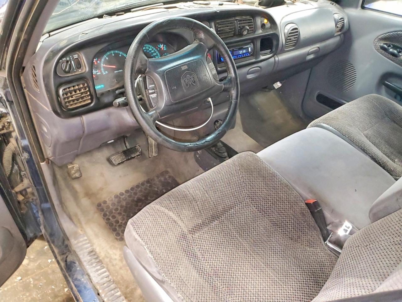 2001 DODGE RAM 1500 photo 8