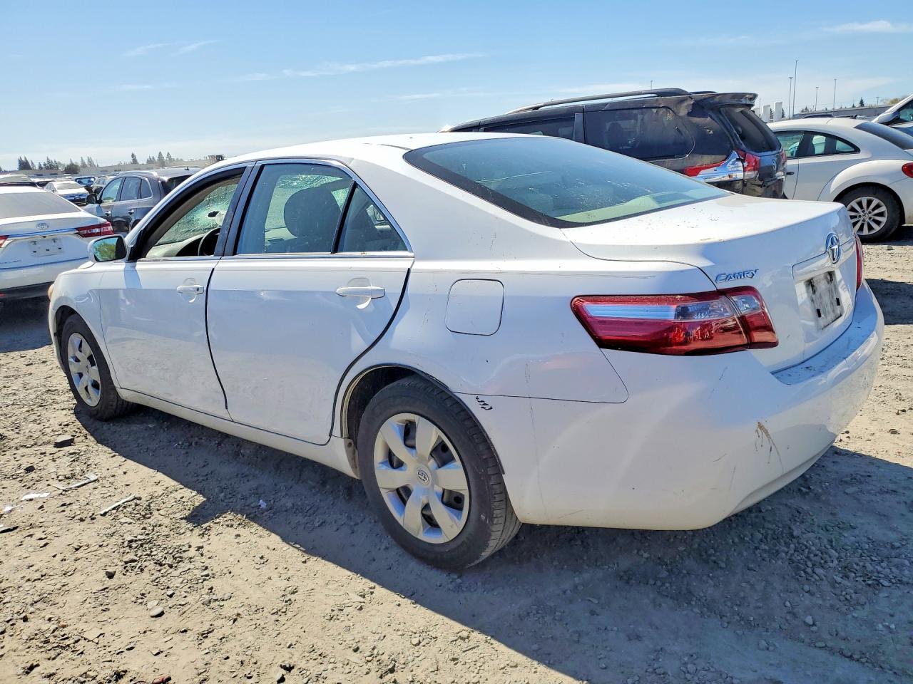 2007 TOYOTA CAMRY LE photo 2