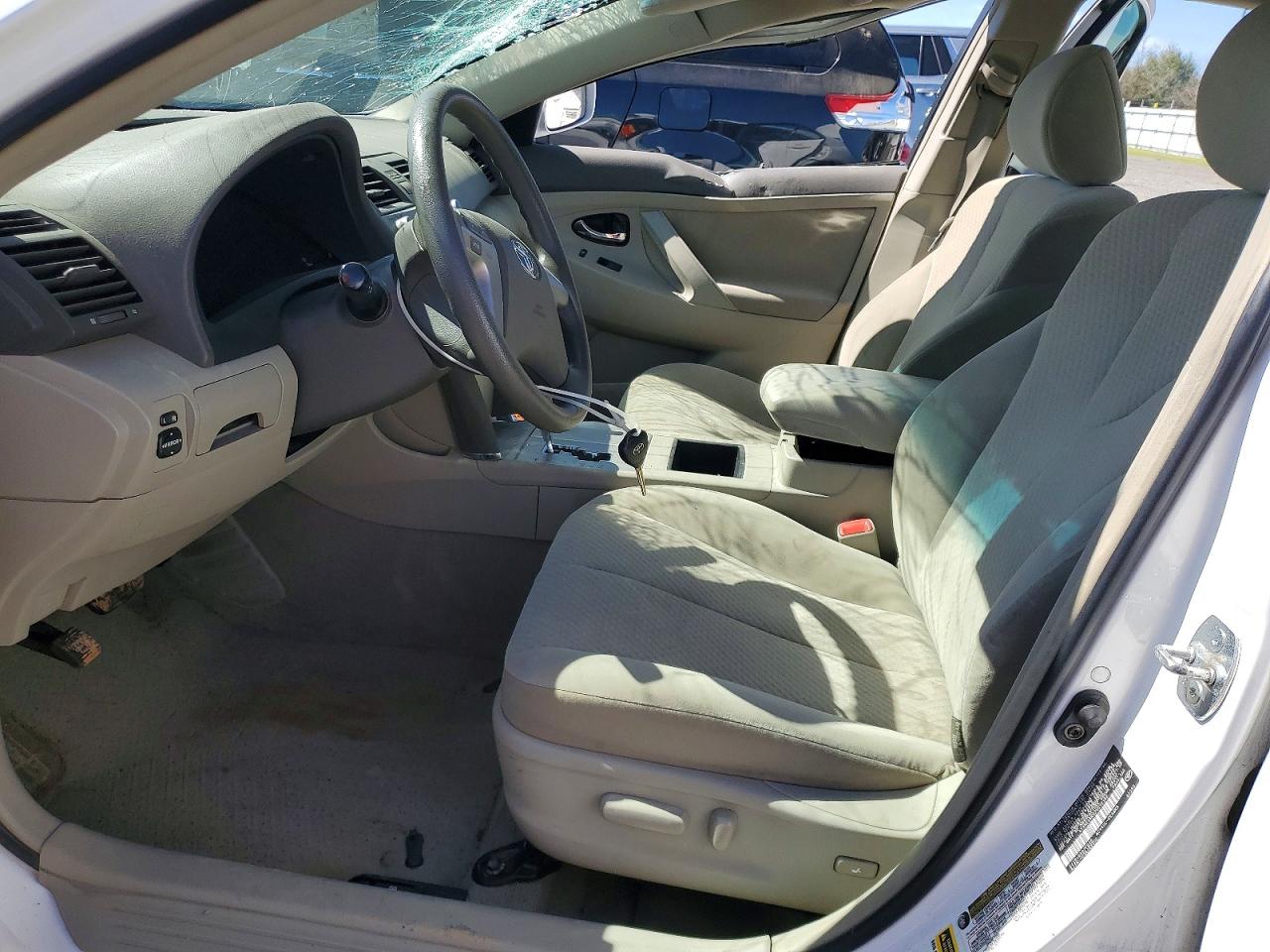 2007 TOYOTA CAMRY LE photo 7