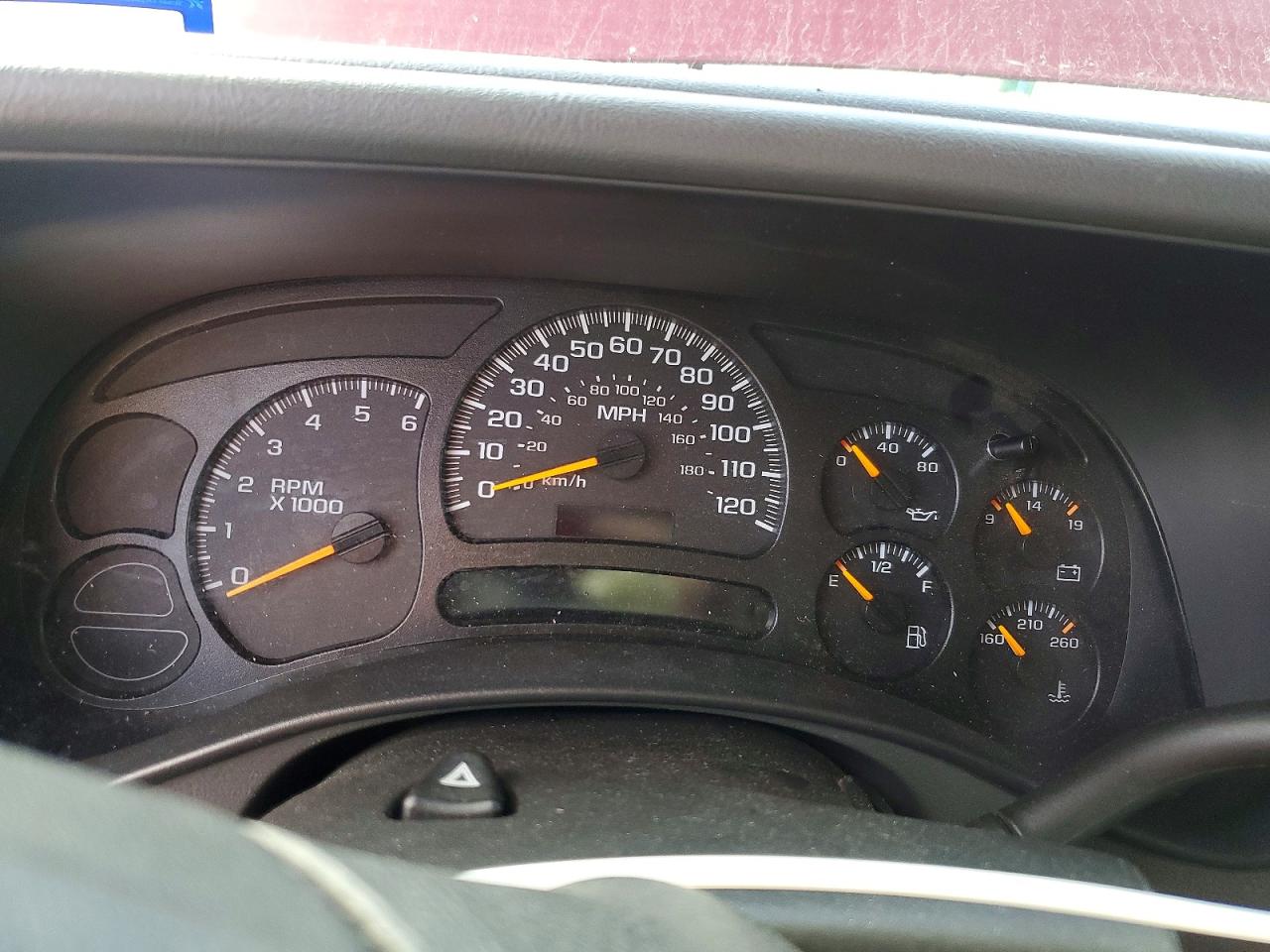 2005 CHEVROLET SUBURBAN C1500 photo 25