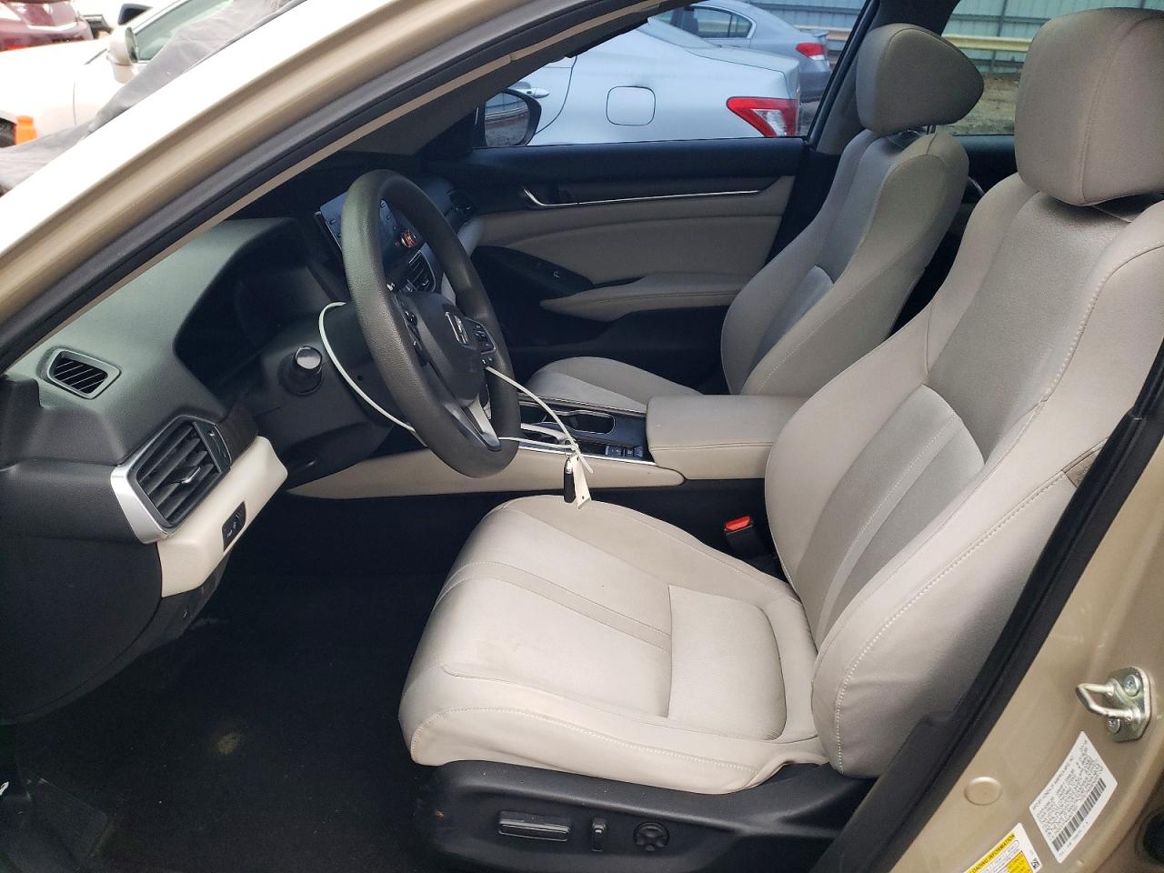2018 HONDA ACCORD EX photo 7