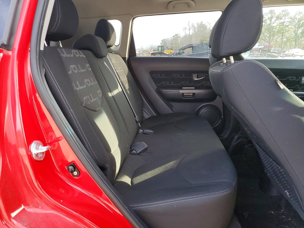 2013 KIA SOUL + photo 11