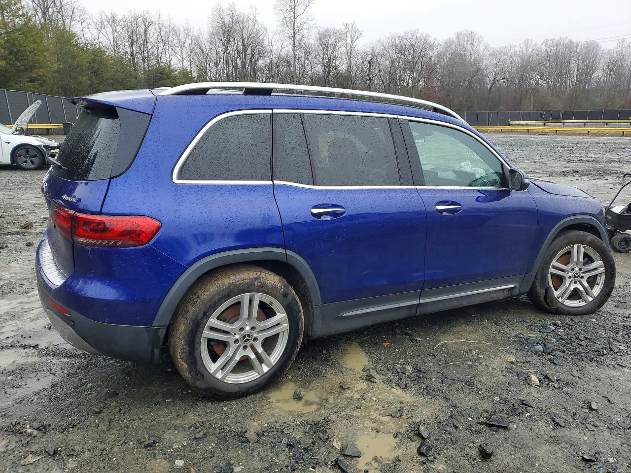2021 MERCEDES-BENZ GLB 250 4MATIC photo 5