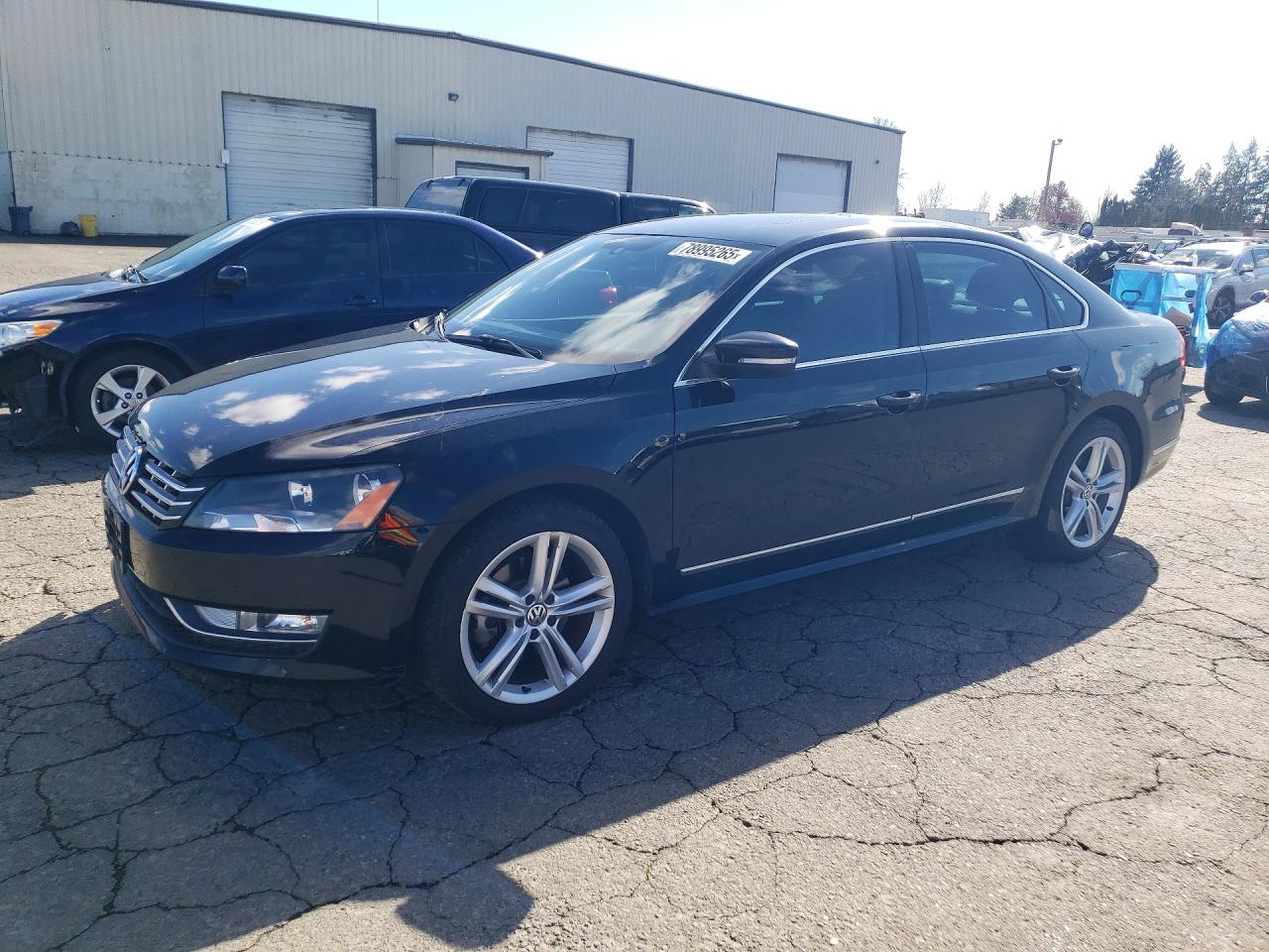 2014 VOLKSWAGEN PASSAT