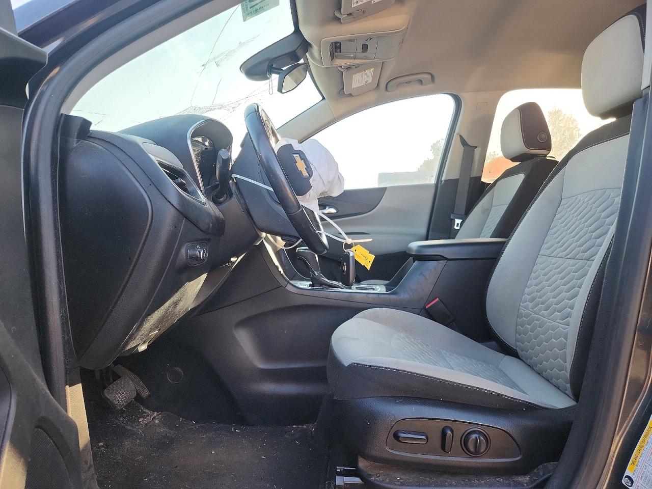 2021 CHEVROLET EQUINOX LT photo 19