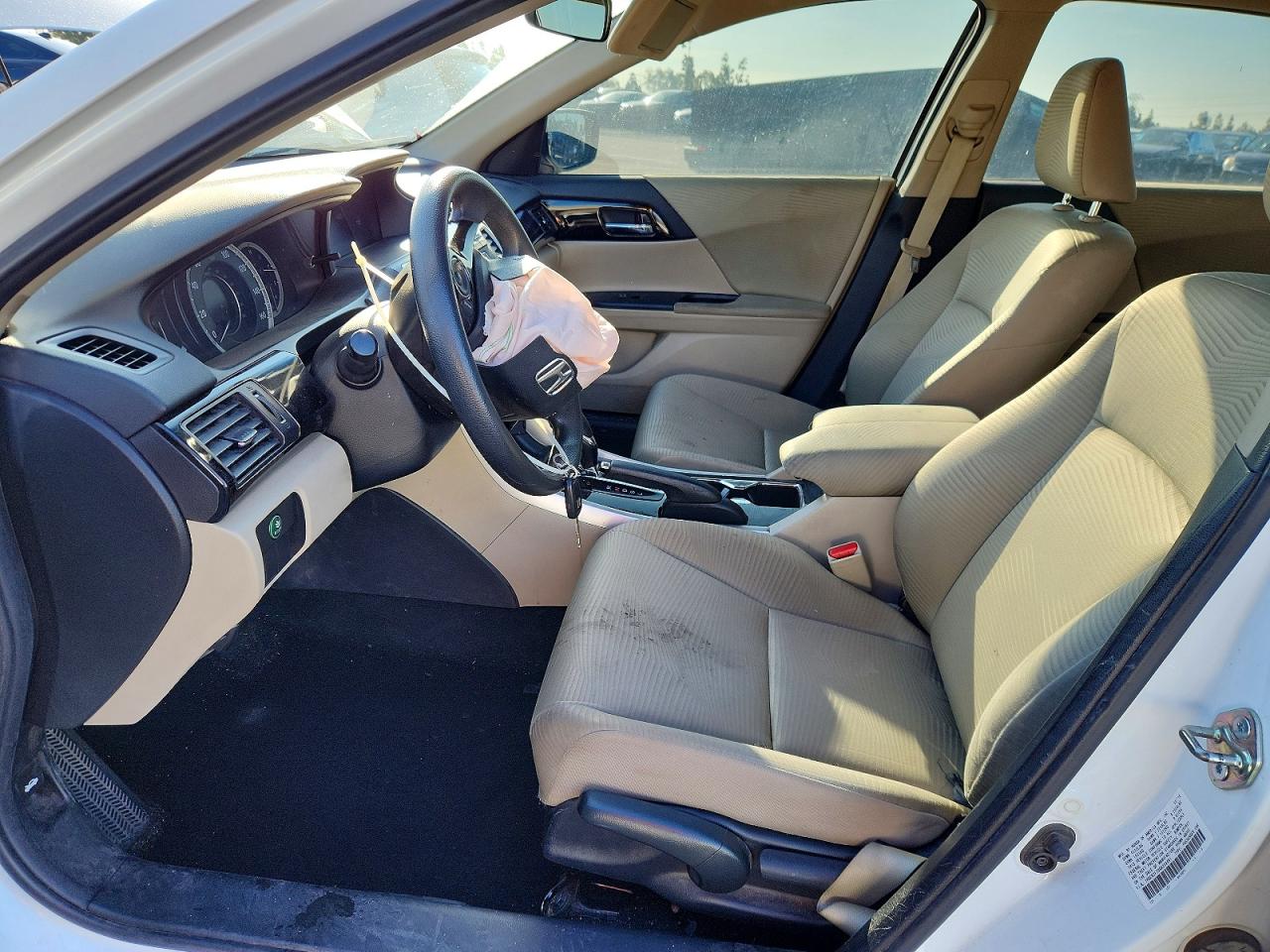 2016 HONDA ACCORD LX photo 19