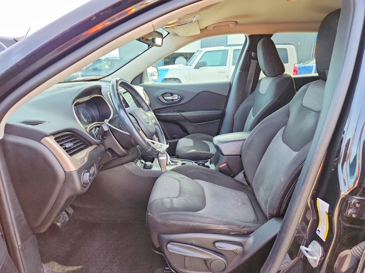 2014 JEEP CHEROKEE LATITUDE photo 7