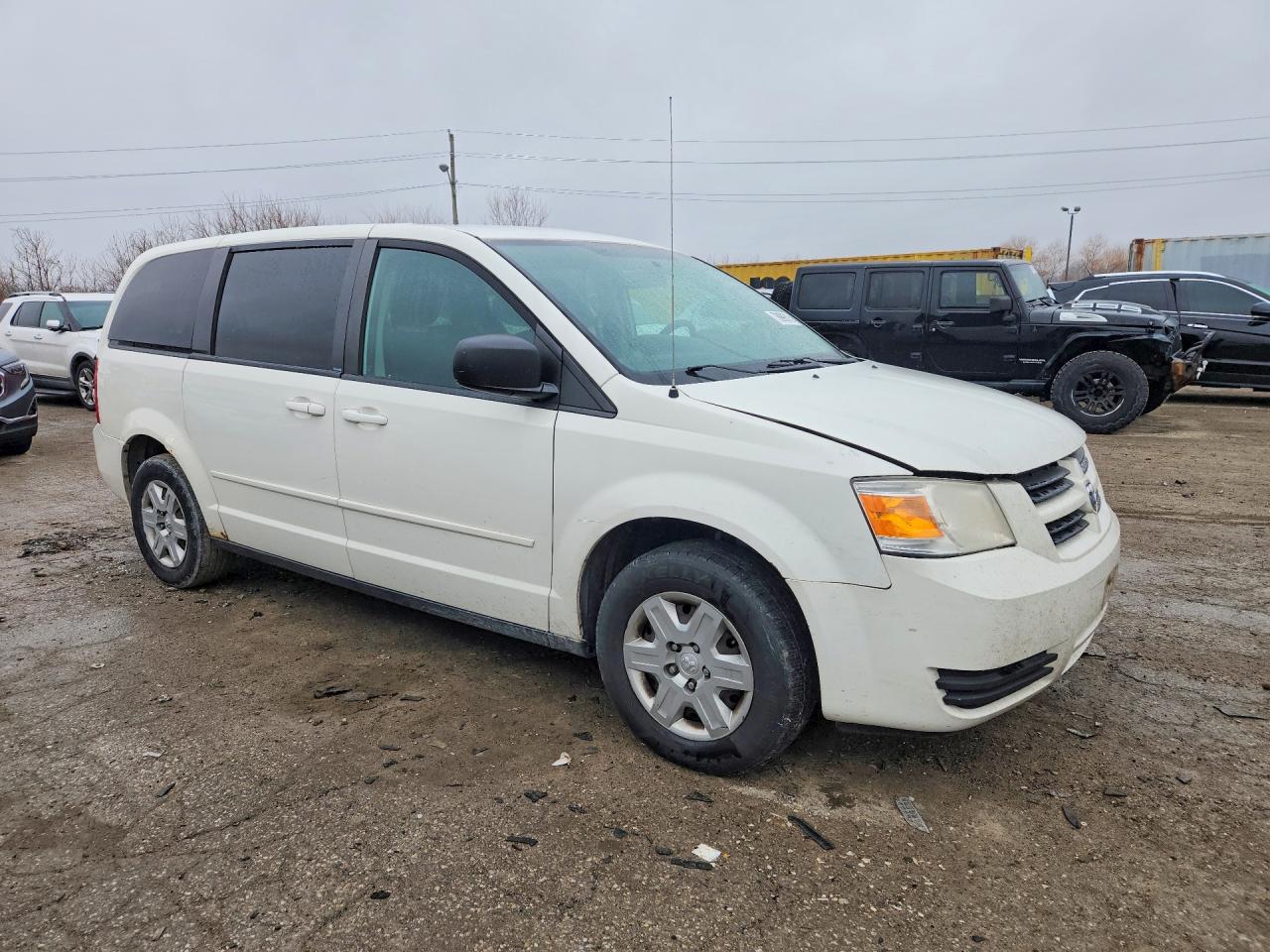 2010 DODGE GRAND CARAVAN SE photo 4