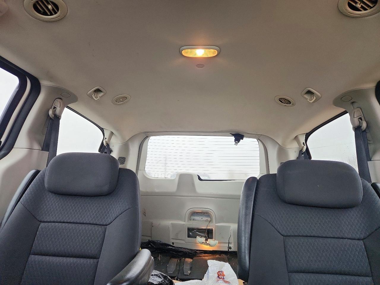 2010 DODGE GRAND CARAVAN SE photo 10