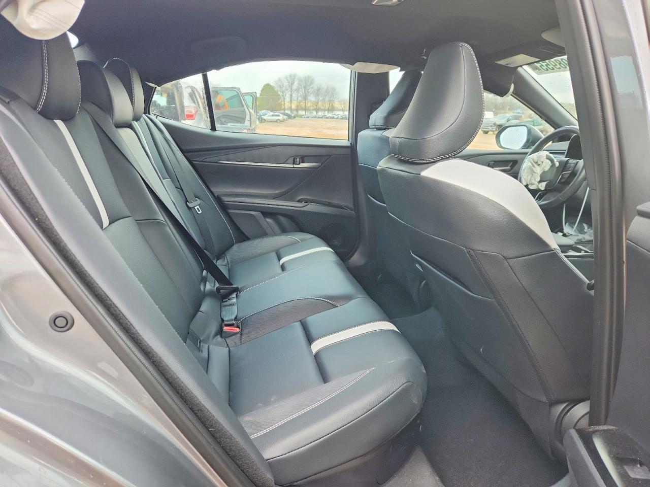 2025 TOYOTA CAMRY SE photo 19