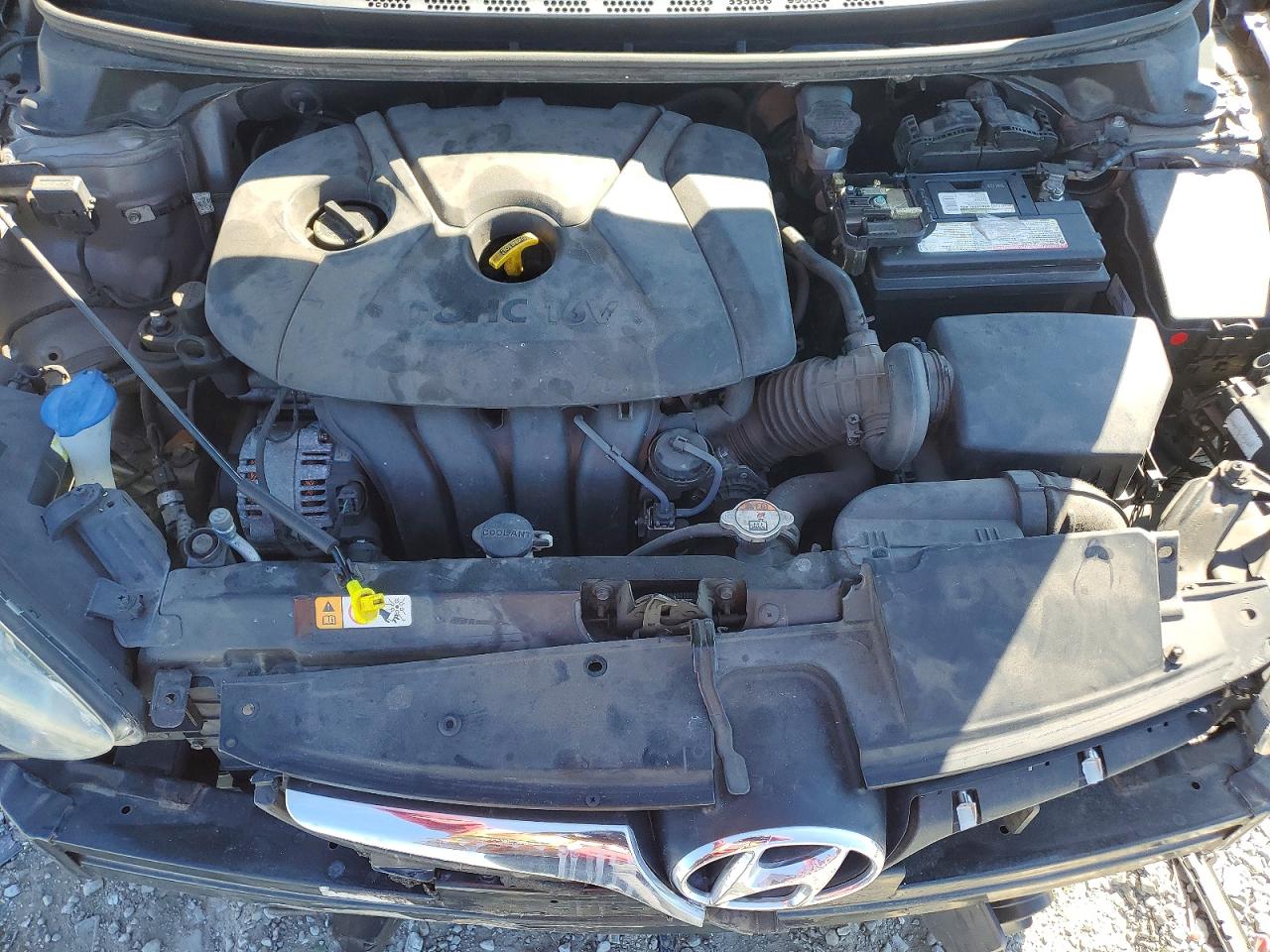 2016 HYUNDAI ELANTRA SE photo 11