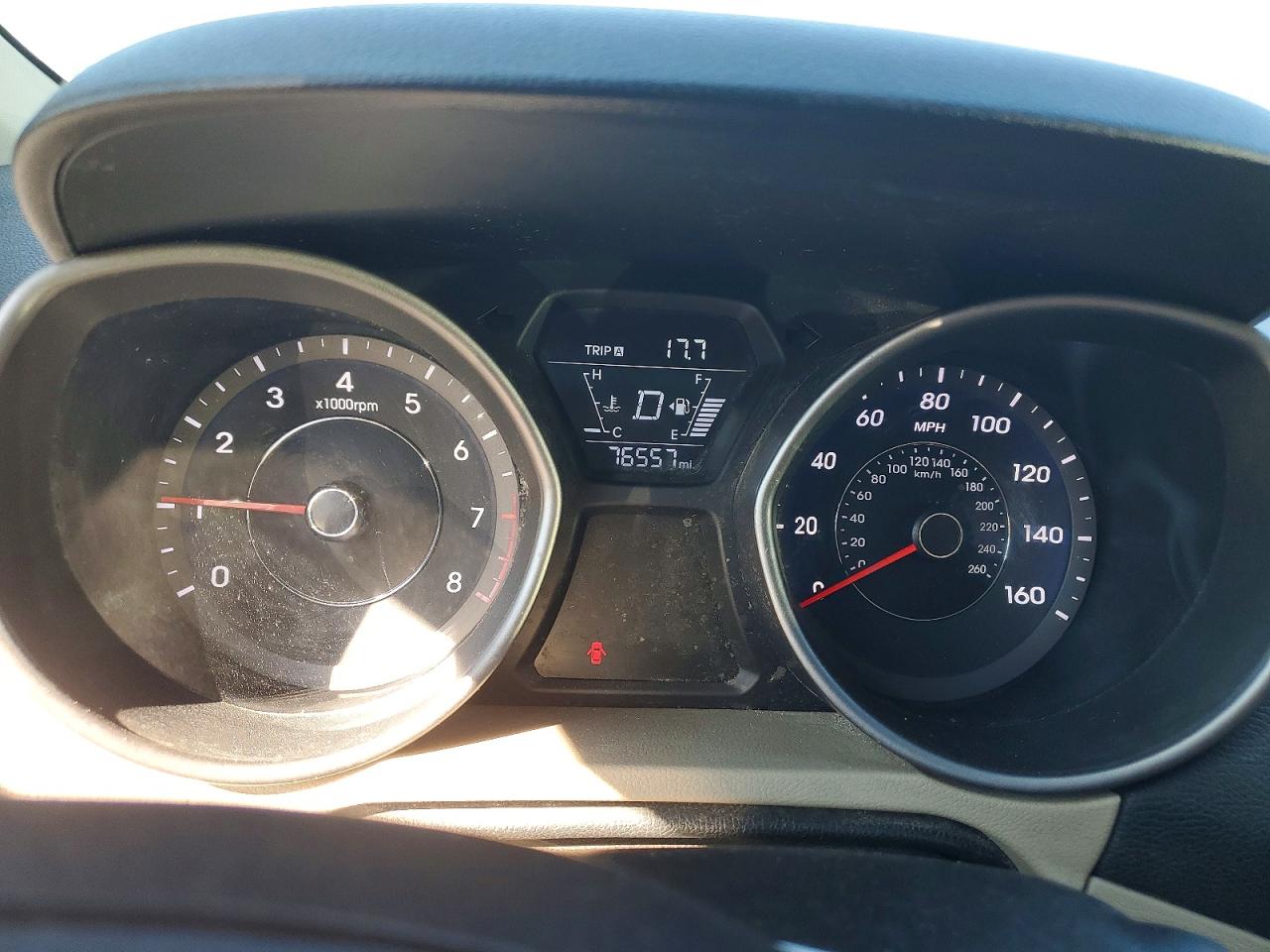 2016 HYUNDAI ELANTRA SE photo 9
