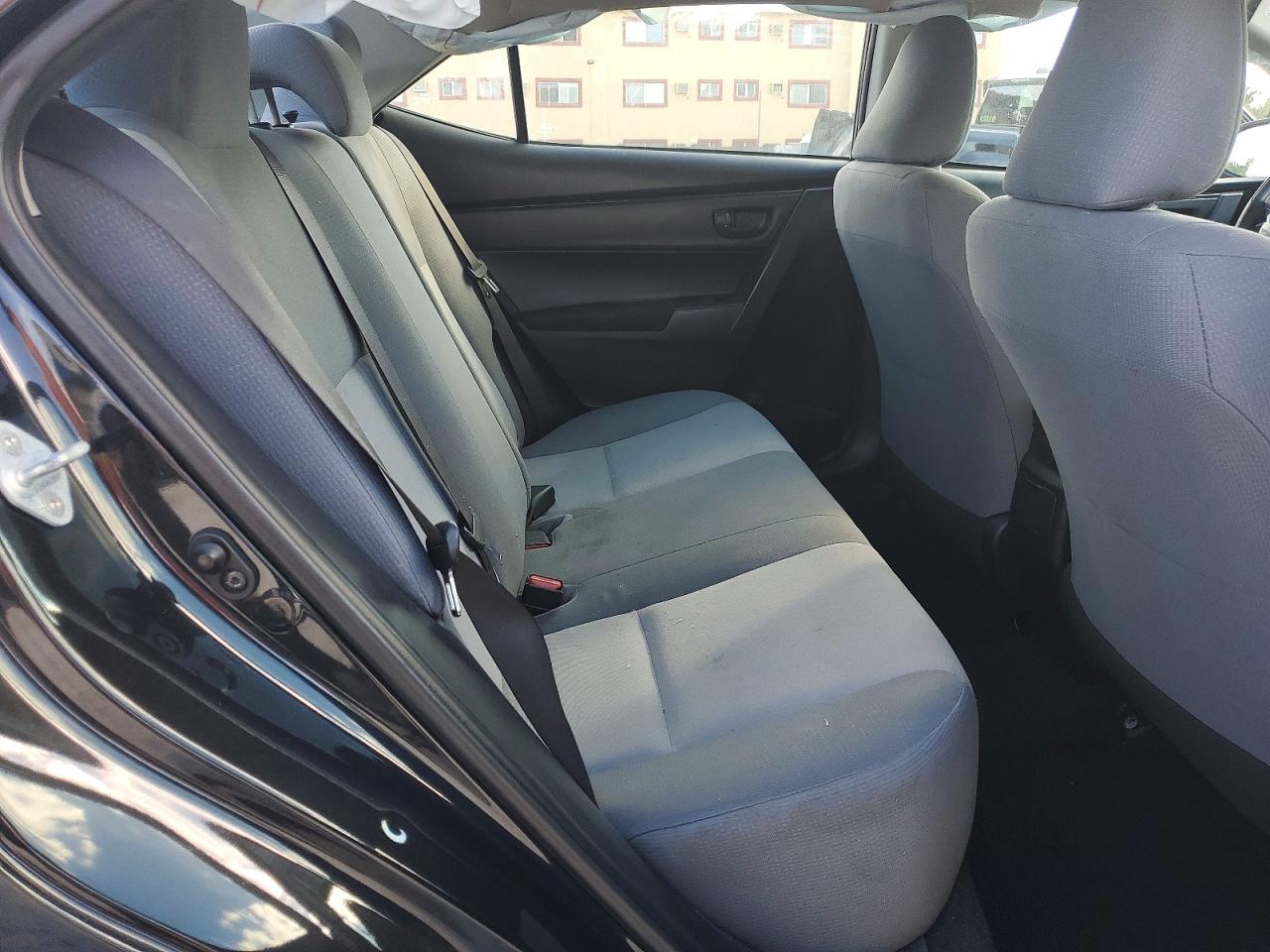 2017 TOYOTA COROLLA L photo 19
