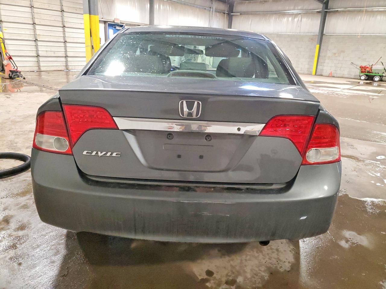 2010 HONDA CIVIC LX photo 6