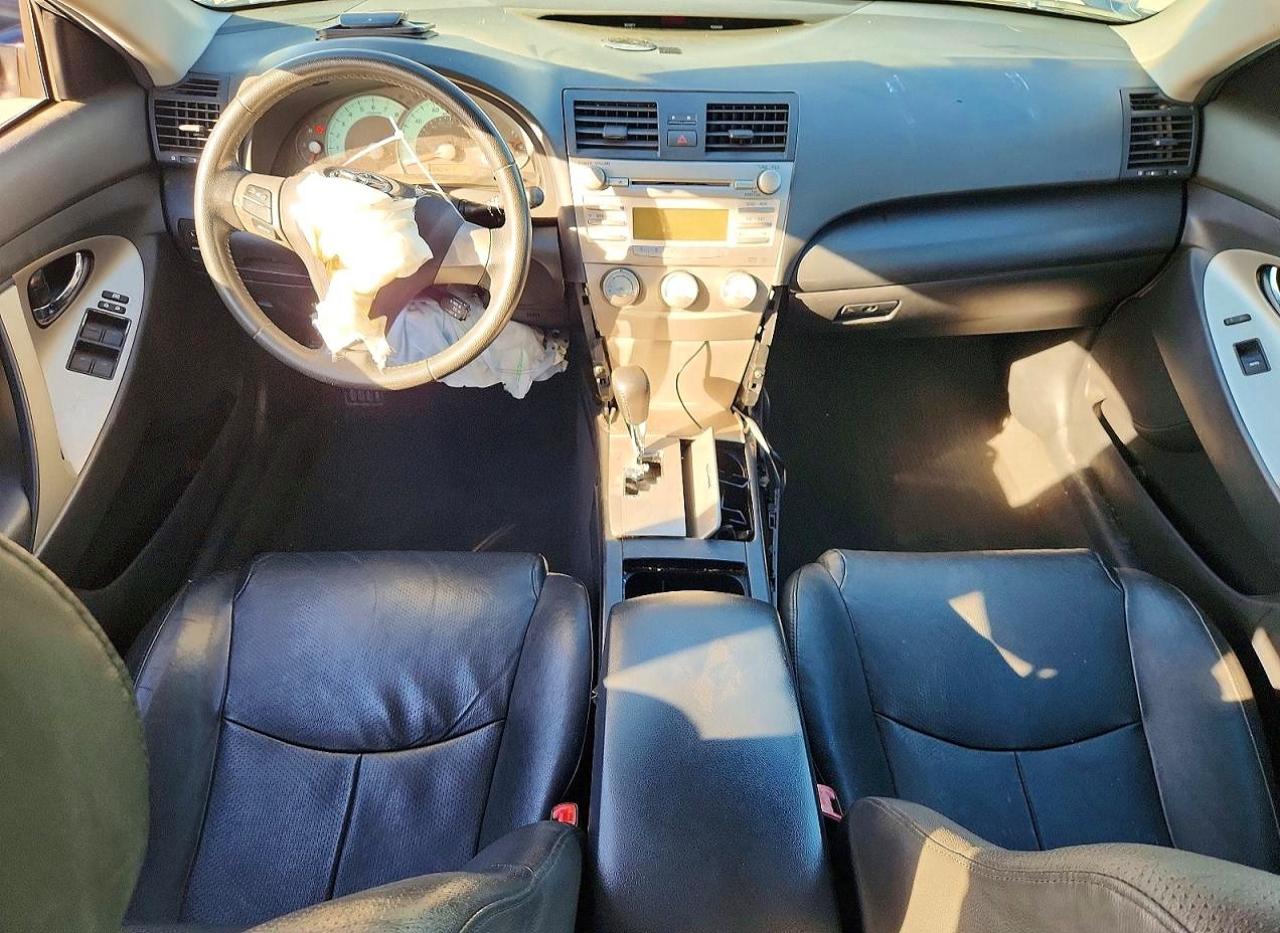 2011 TOYOTA CAMRY SE photo 15