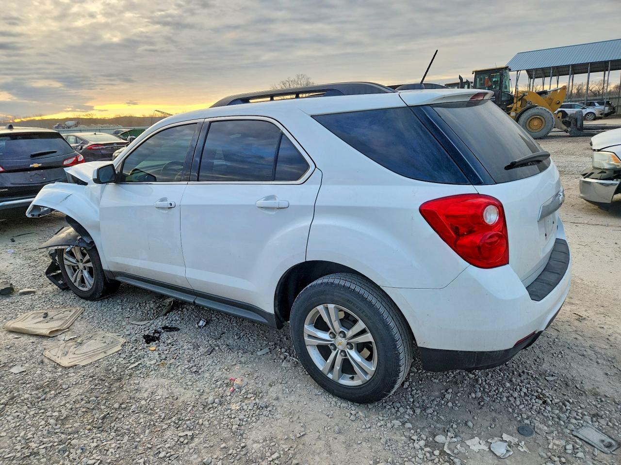 2015 CHEVROLET EQUINOX LT photo 3