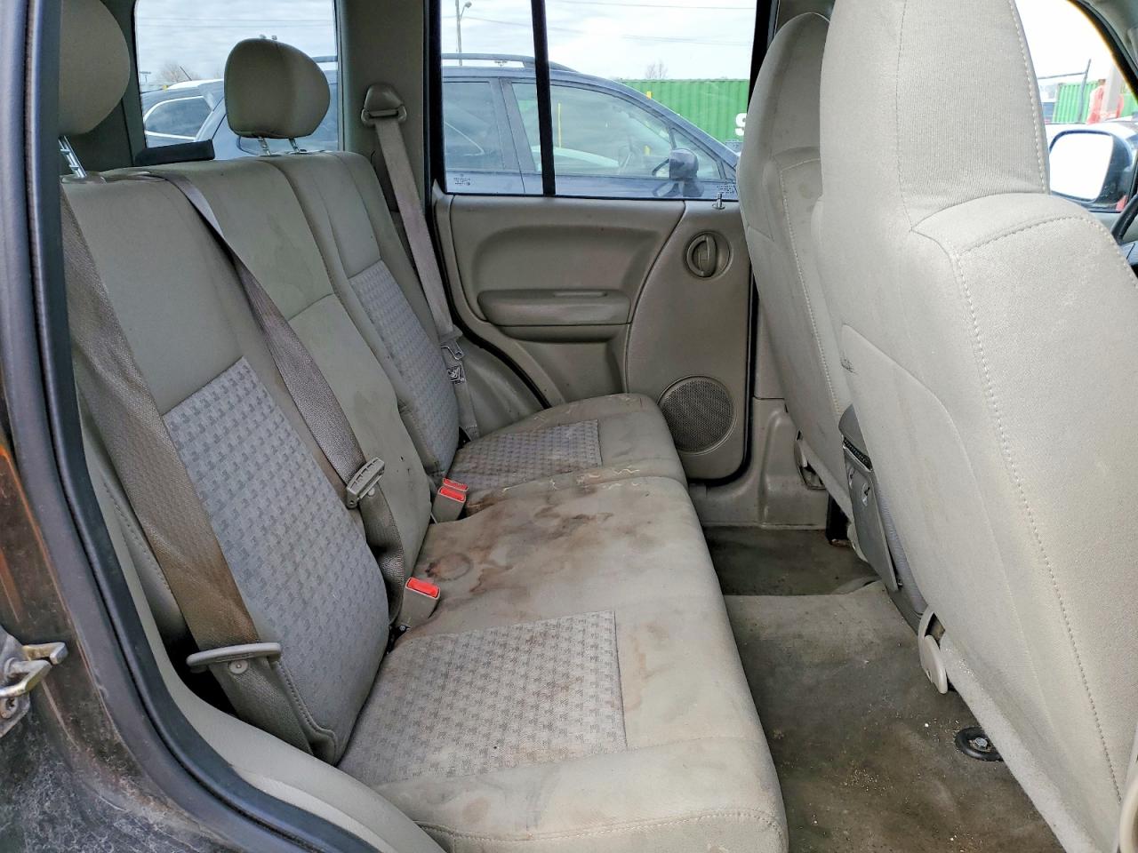 2005 JEEP LIBERTY SPORT photo 10