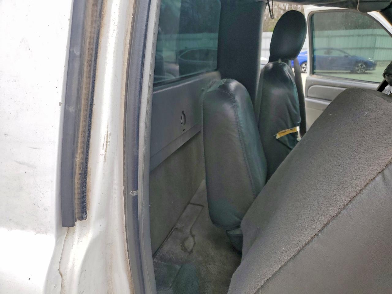 2006 CHEV SILVERADO C1500 photo 10