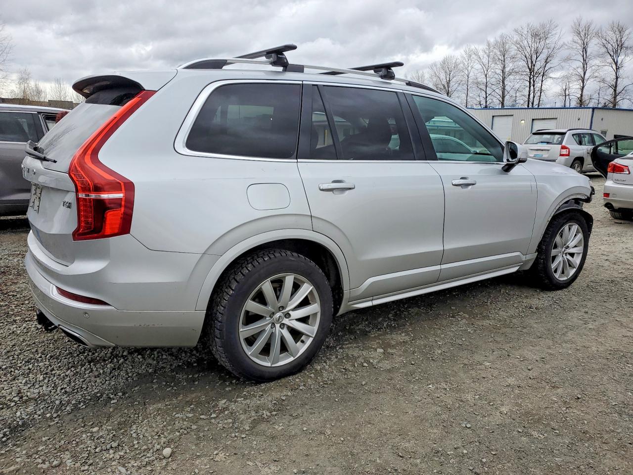 2016 VOLVO XC90 T6 photo 7