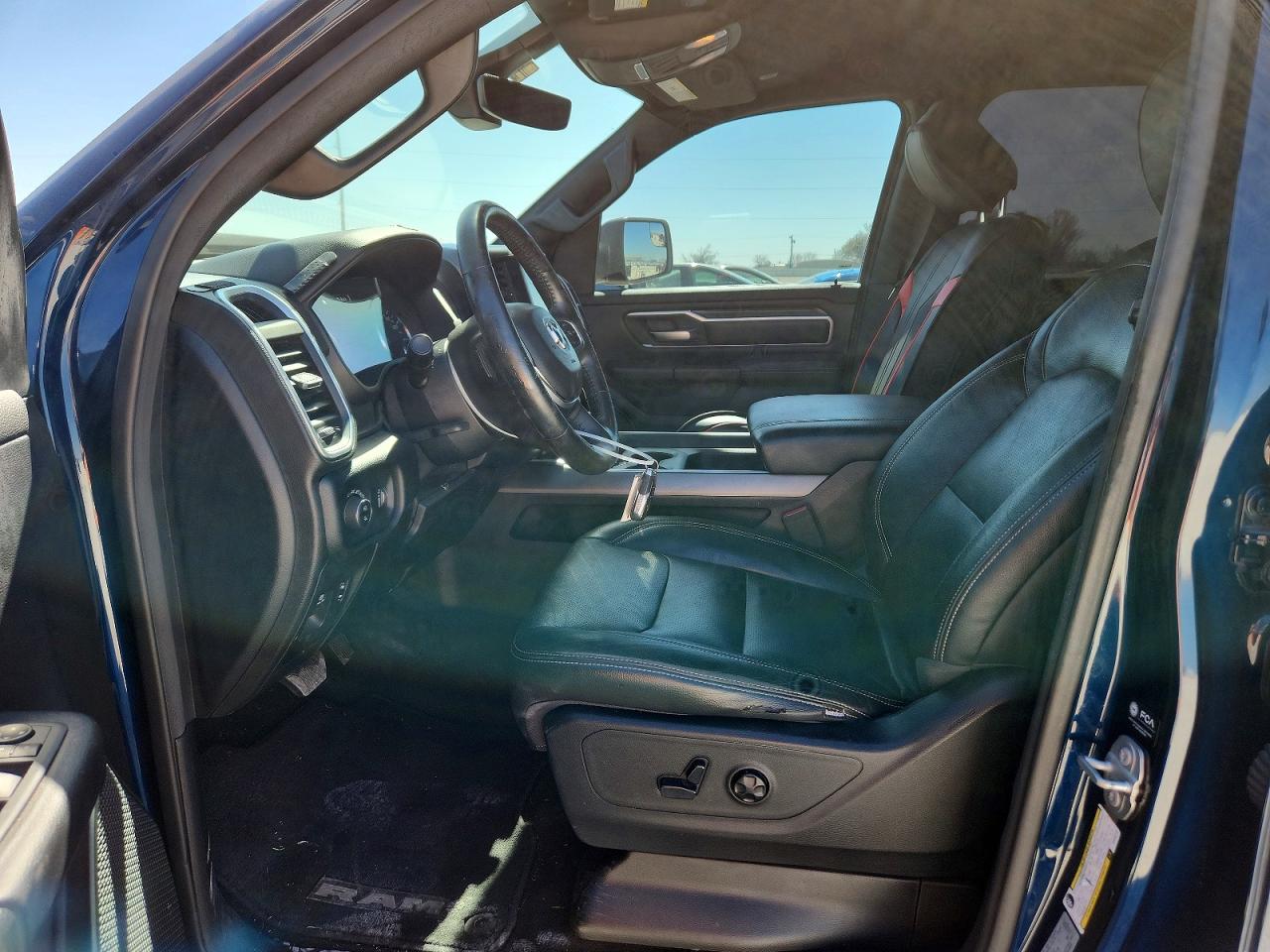 2021 RAM 1500 photo 13