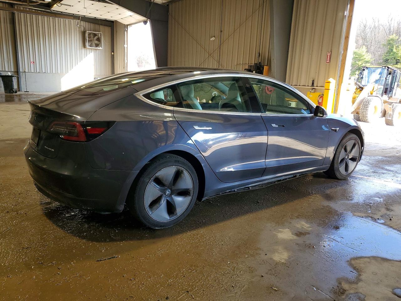 2019 TESLA MODEL 3 photo 5
